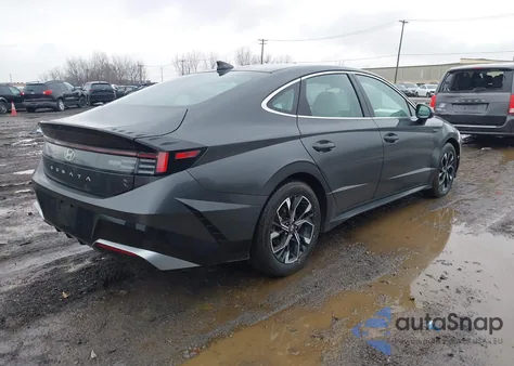 2025 Hyundai Sonata Sel z USA, uszkodzony, nr VIN KMHL64JA8SA488634